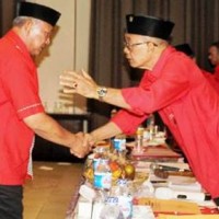 H Acep Purnama mendapat ucapan selamat setelah terpilih menjadi ketua PADP Kuningan.
